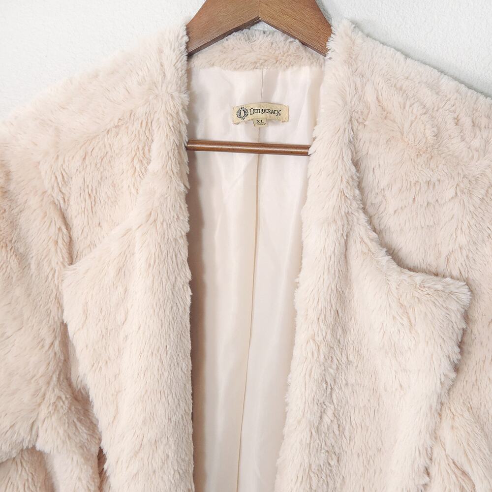 Democracy Faux Fur Coat Cream Teddy Size XL Street Luxe Winter Glam - Picture 3 of 10